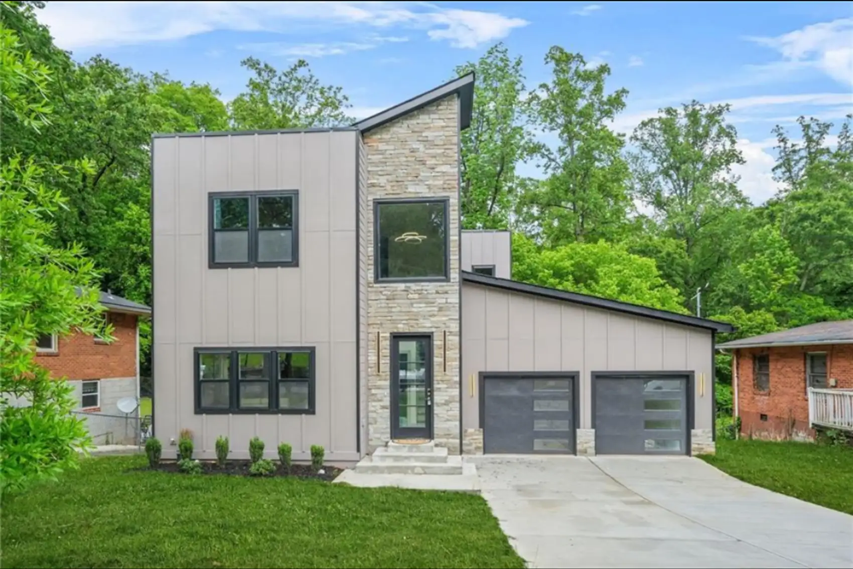 A finished NirvanaDeshaun custom home in metro Atlanta